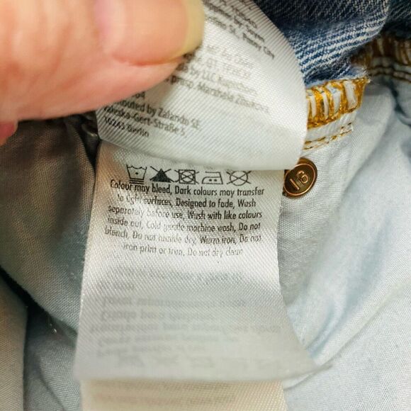 Cotton-On Denim Shorts Womens 6 Light Blue Wash Cotton Chewed Hem Distressed - Picture 5 of 8